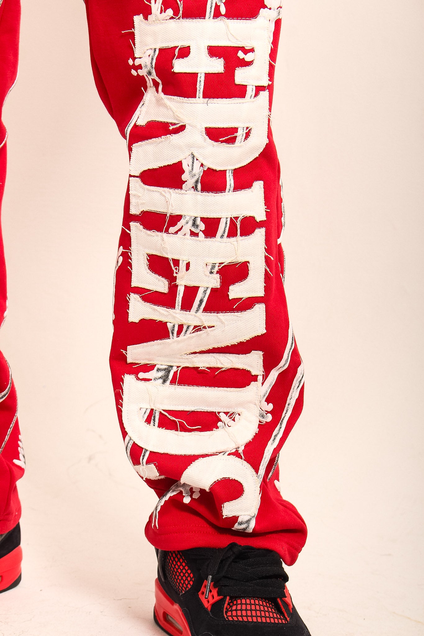RED BARBED PANTS