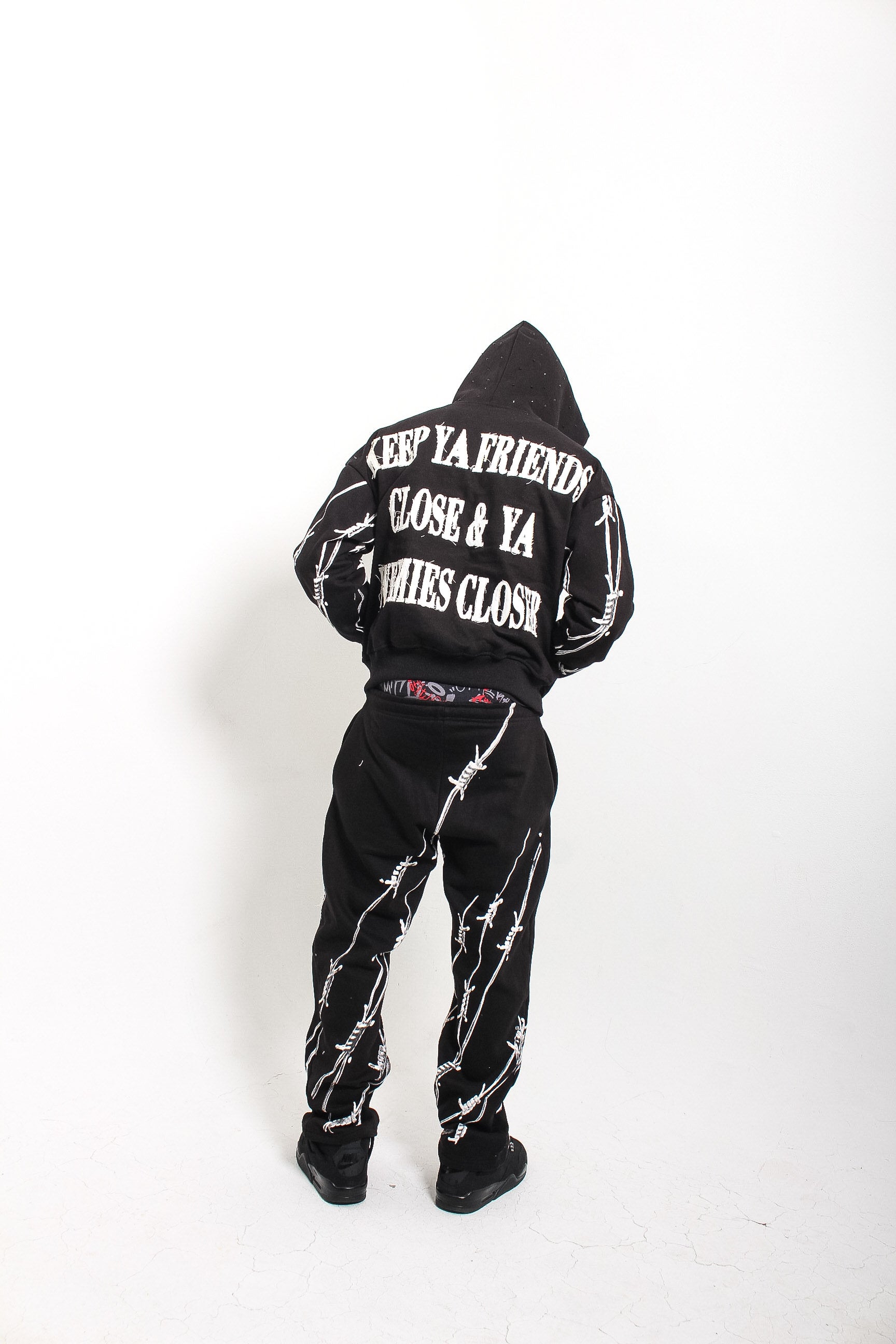 BLACK BARBED SET (JACKET & PANTS)